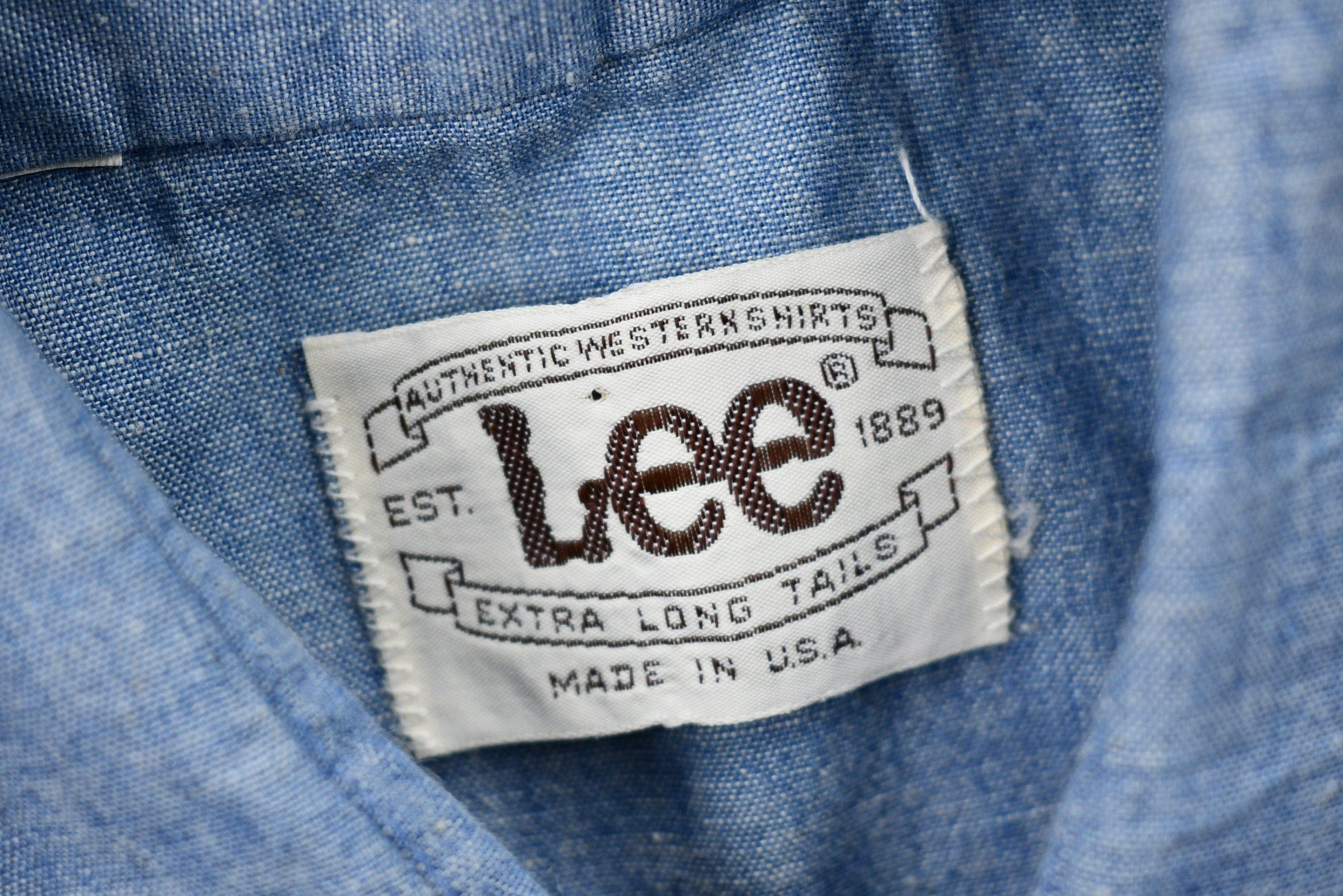 Vintage 1970s LEE Snap-Button Short Sleeve Denim Shirt Men's XS from propervintagecanada