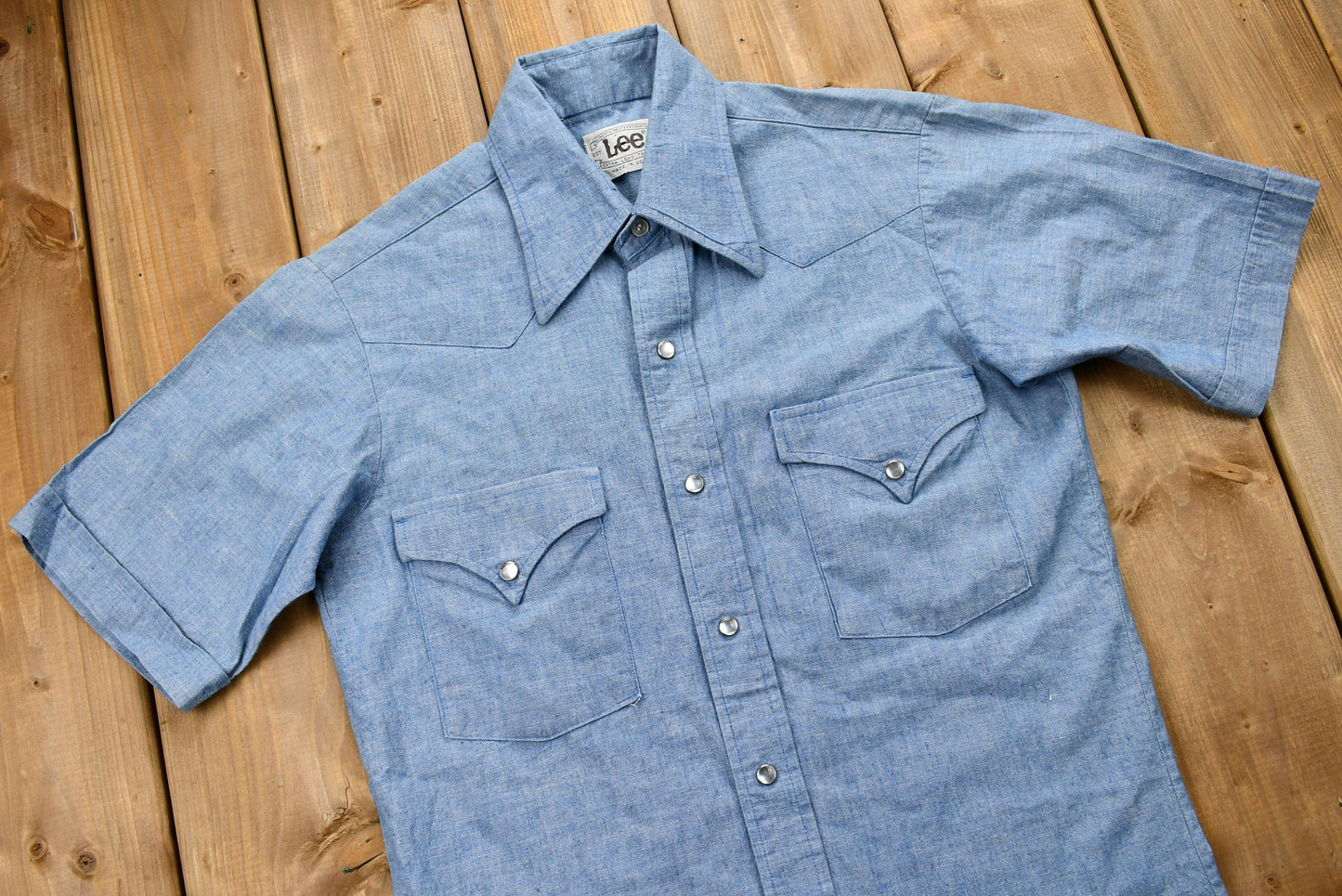 Vintage 1970s LEE Snap-Button Short Sleeve Denim Shirt Men's XS from propervintagecanada