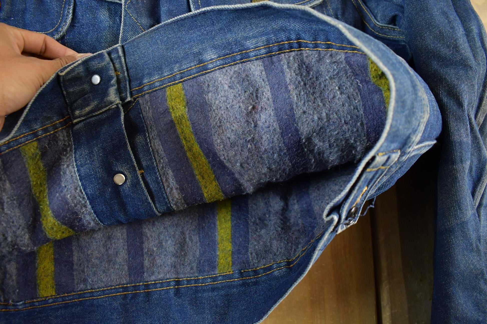 Vintage 1970s Lee Storm Riders Blanket Lined Denim Jean Trucker Jacket Men's Large from propervintagecanada