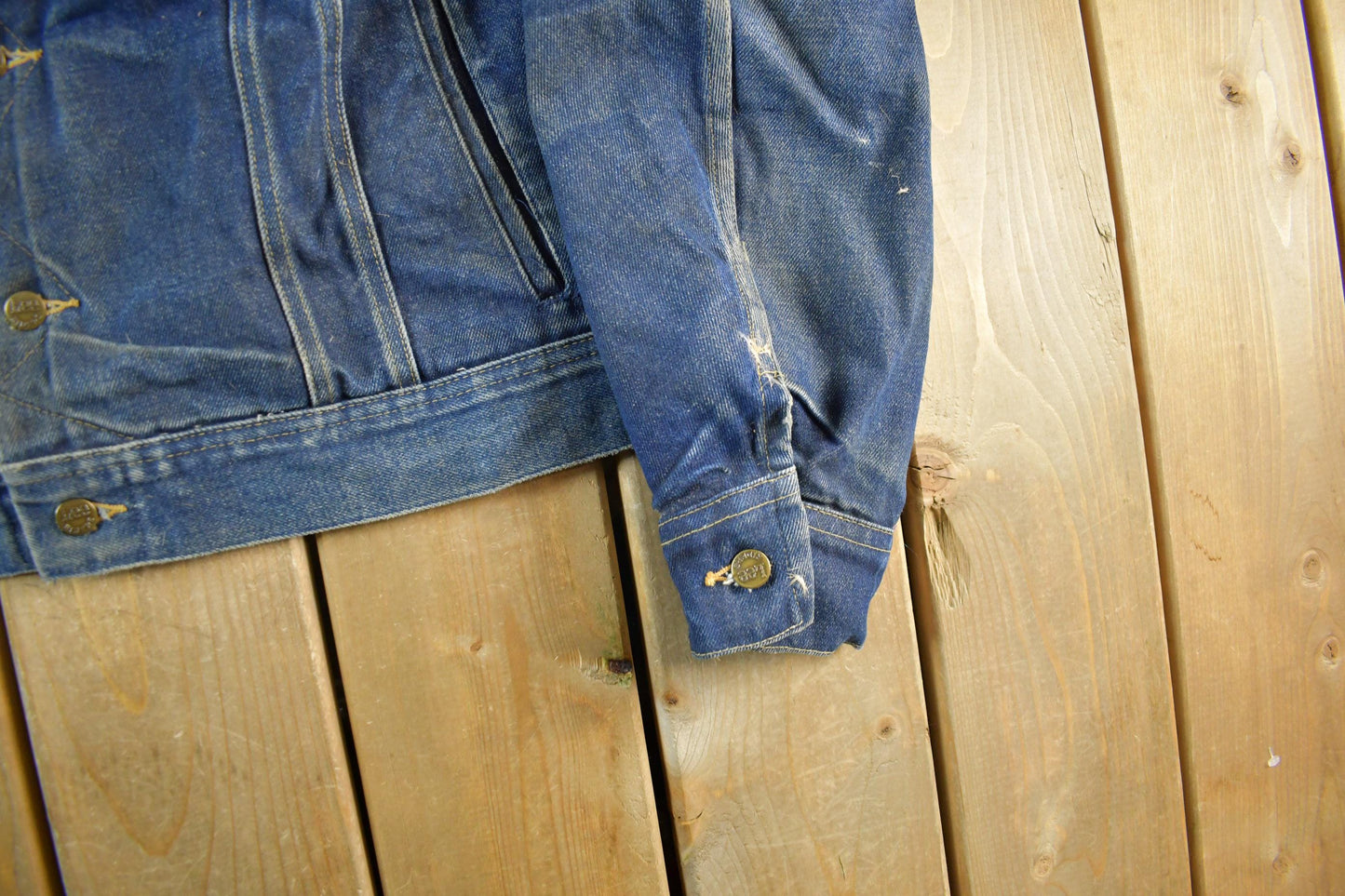 Vintage 1970s Lee Storm Riders Blanket Lined Denim Jean Trucker Jacket Men's Large from propervintagecanada