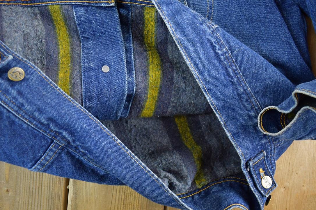 Vintage 1970s Lee Storm Riders Lined Jean Jacket Men's Large from propervintagecanada