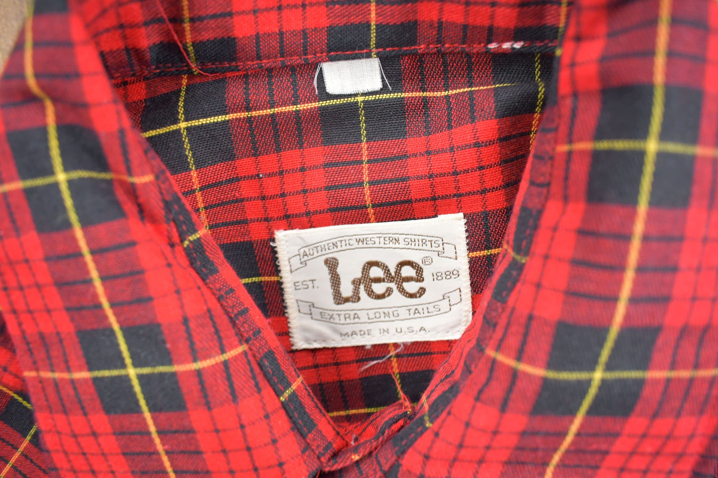 Vintage 1970s Lee Western Style Snap Button Flannel / True Vintage / Western Shirts / Made in USA / Cowboy Shirt / X Long Tails from propervintagecanada