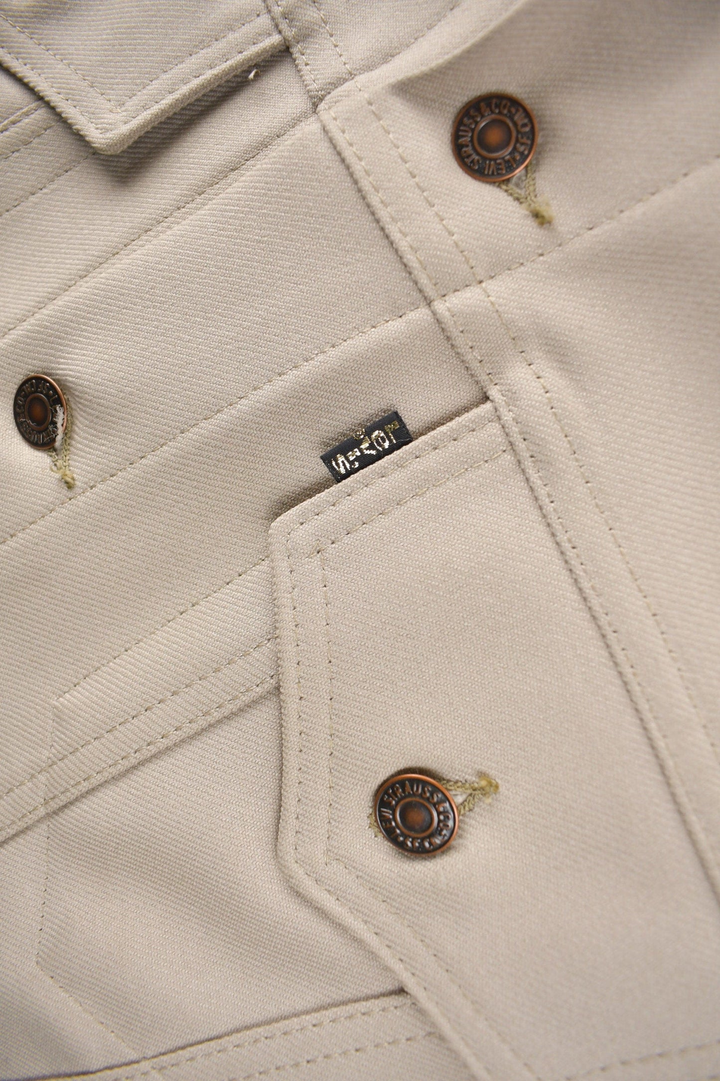 Vintage 1970s Levi's Black & Gold Tab Button Up Light Jacket Men's Medium from propervintagecanada