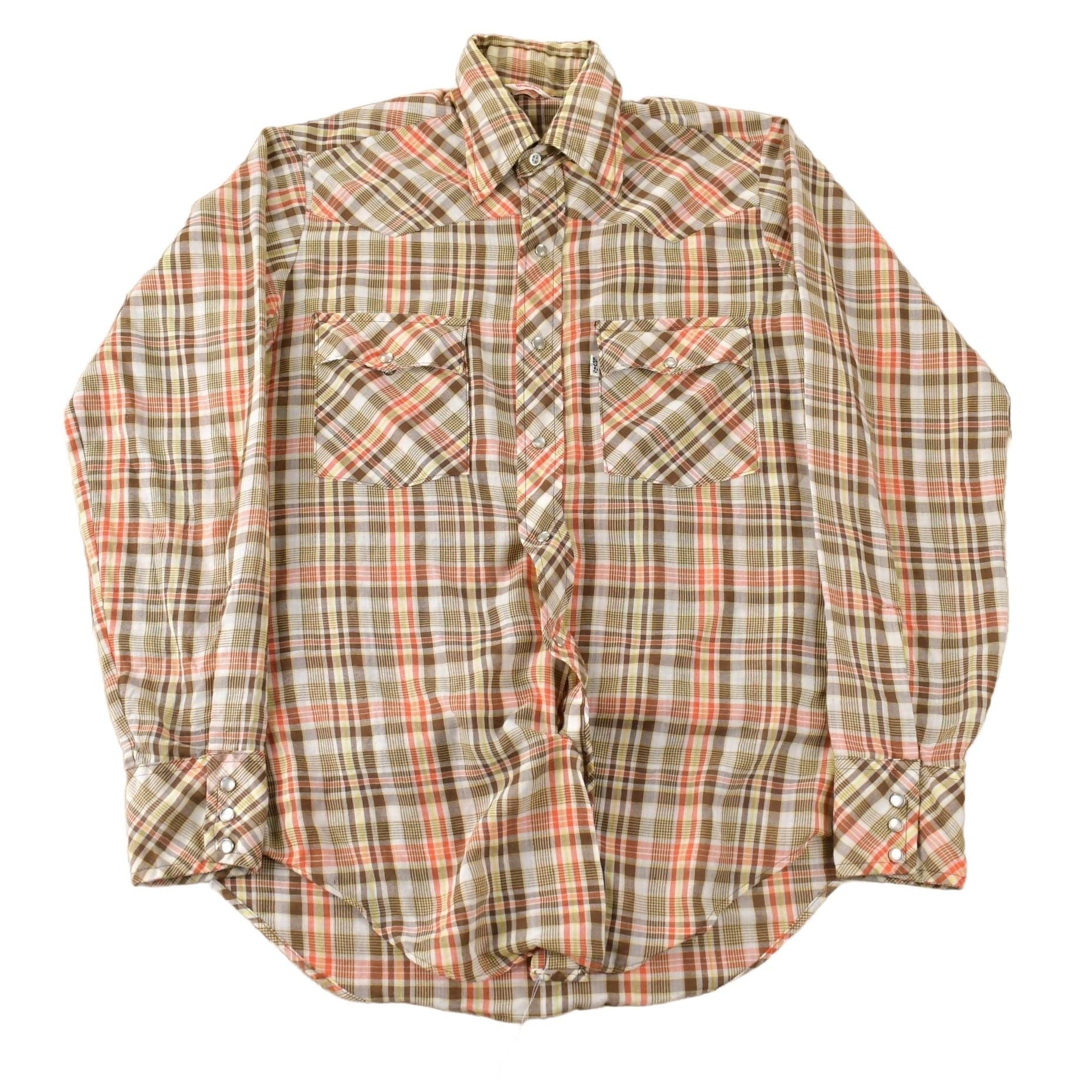 Vintage 1970s Levi's Pearl Snap Western Style Plaid Button Up Flannel Shirt Men's S from propervintagecanada