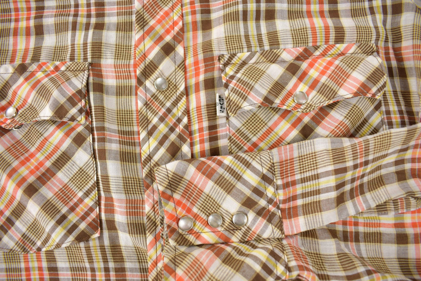 Vintage 1970s Levi's Pearl Snap Western Style Plaid Button Up Flannel Shirt Men's S from propervintagecanada