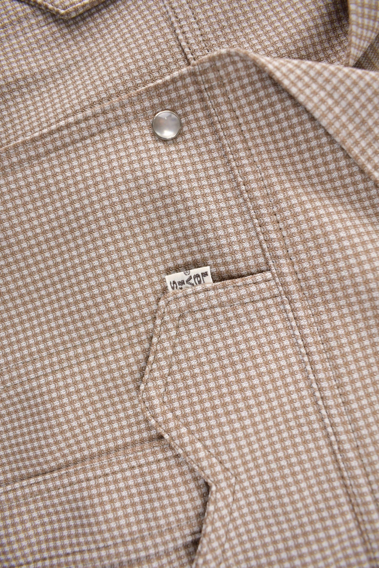 Vintage 1970s Levi's White Tab Western Style Snap Button Up Shirt Made in USA Men's L from propervintagecanada