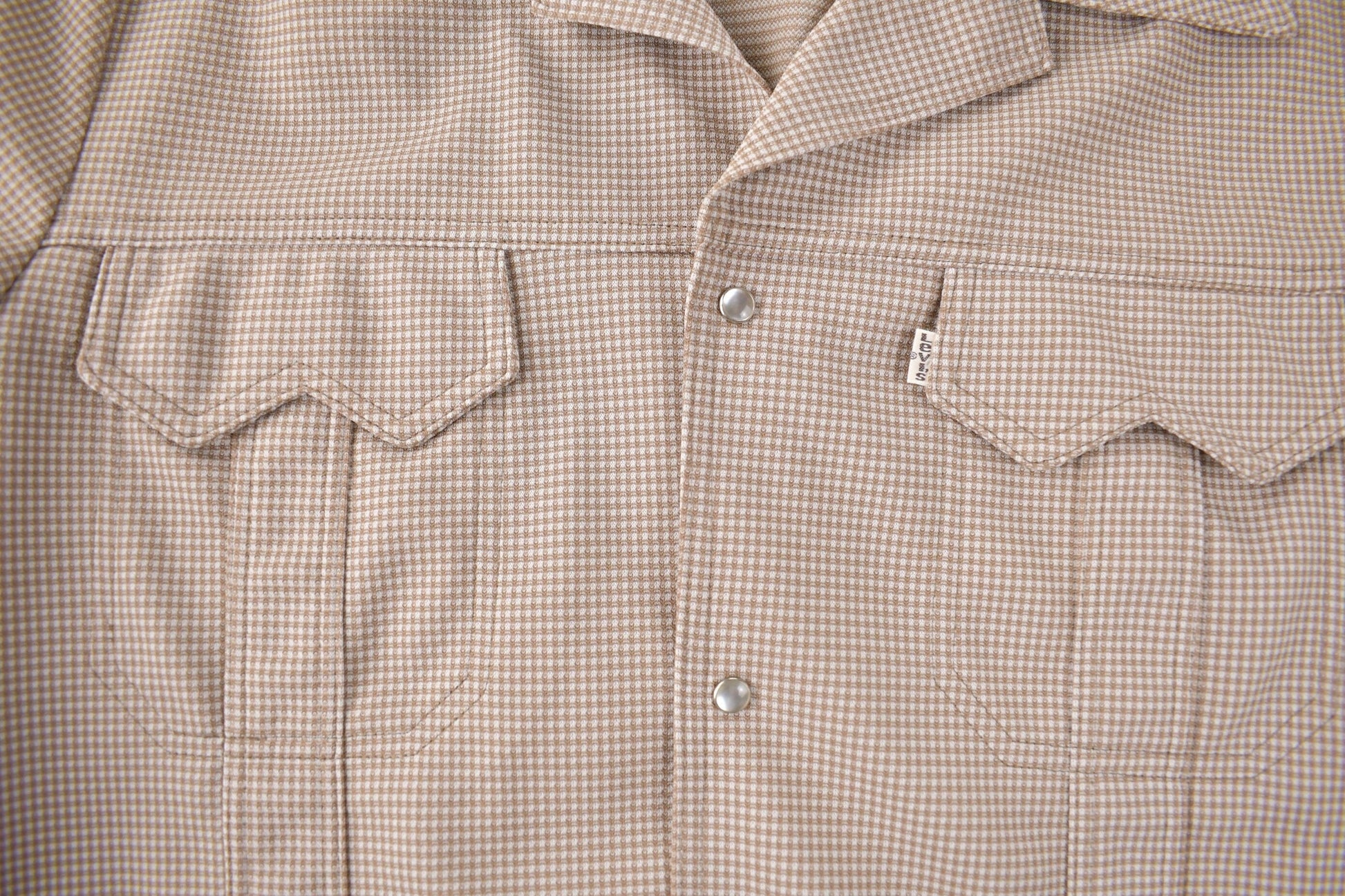 Vintage 1970s Levi's White Tab Western Style Snap Button Up Shirt Made in USA Men's L from propervintagecanada