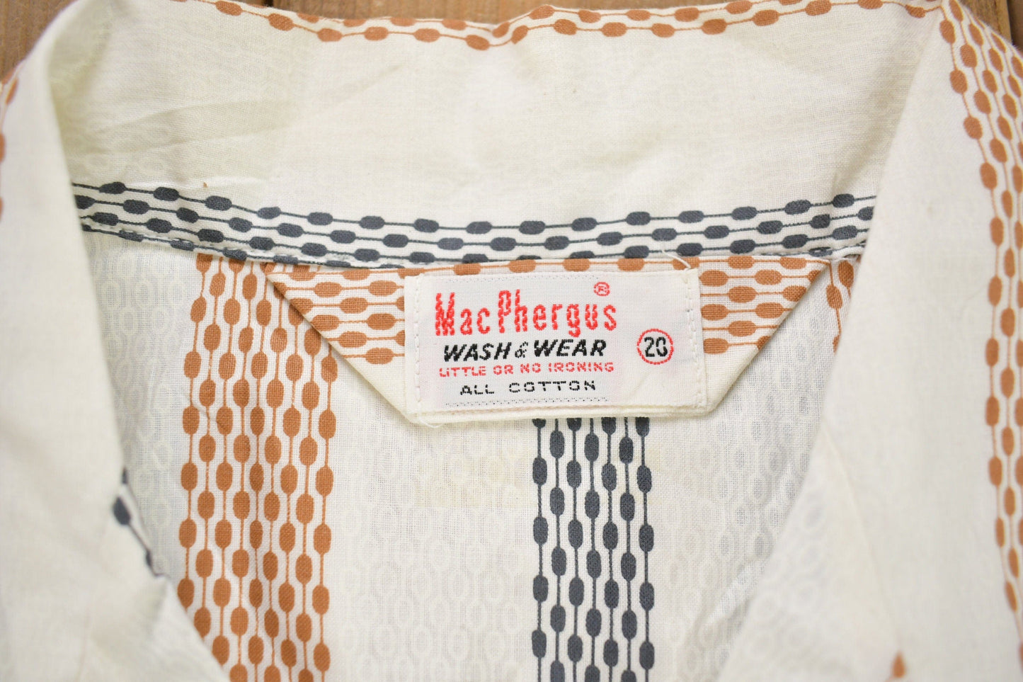 Vintage 1970s Mac Phergus Button Up Shirt Men's Large from propervintagecanada