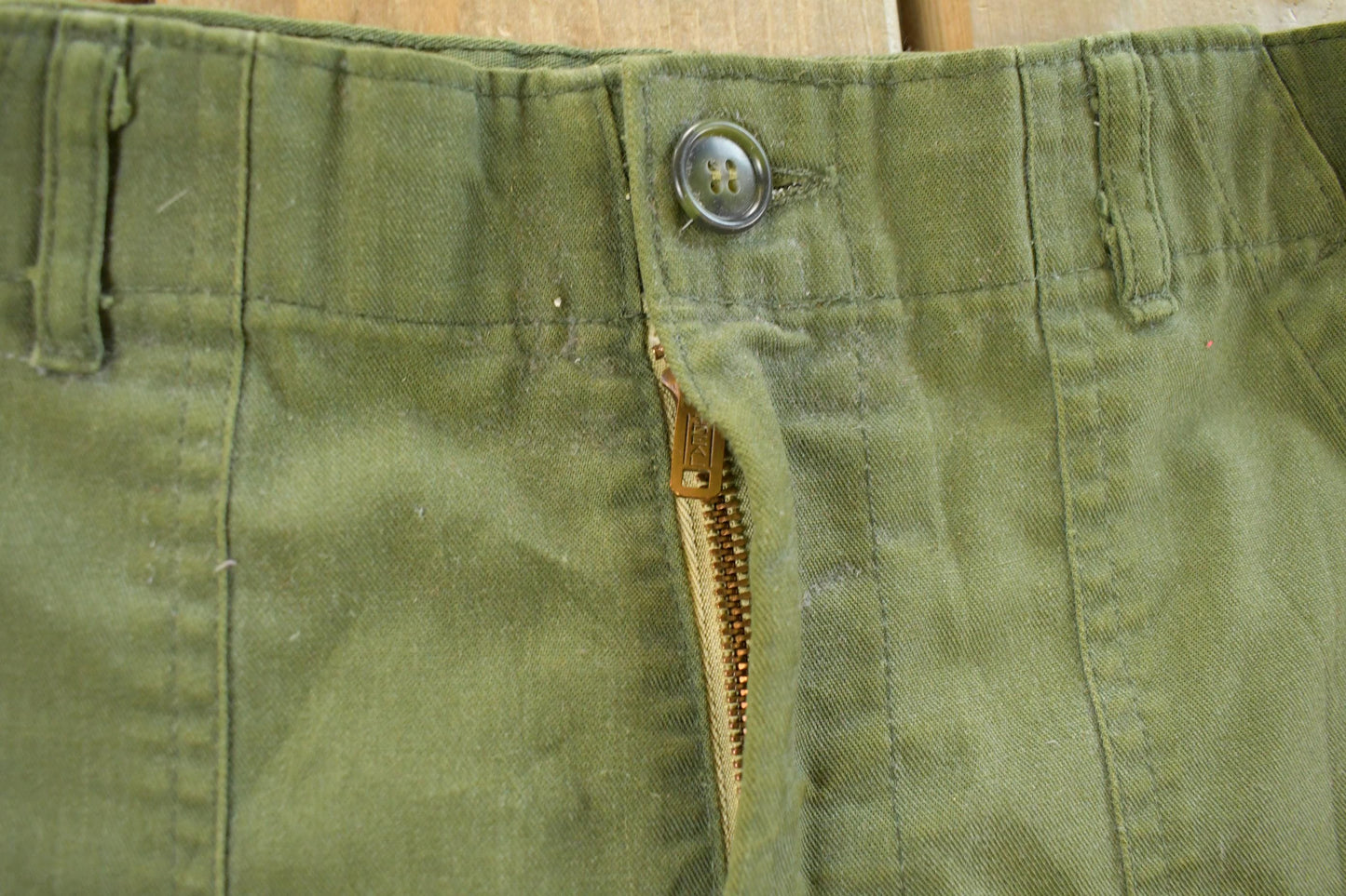 Vintage 1970s Military OG-107 Sateen Fatigue Pants Men's 28 x 29 from propervintagecanada