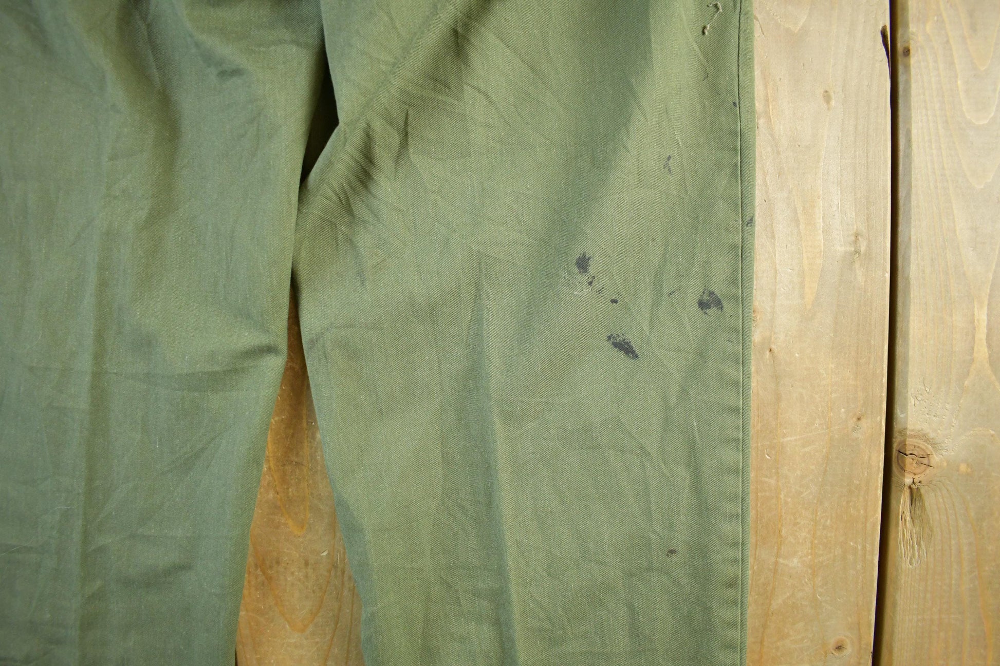 Vintage 1970s Military OG-107 Sateen Fatigue Pants Men's Medium 31 x 33 from propervintagecanada