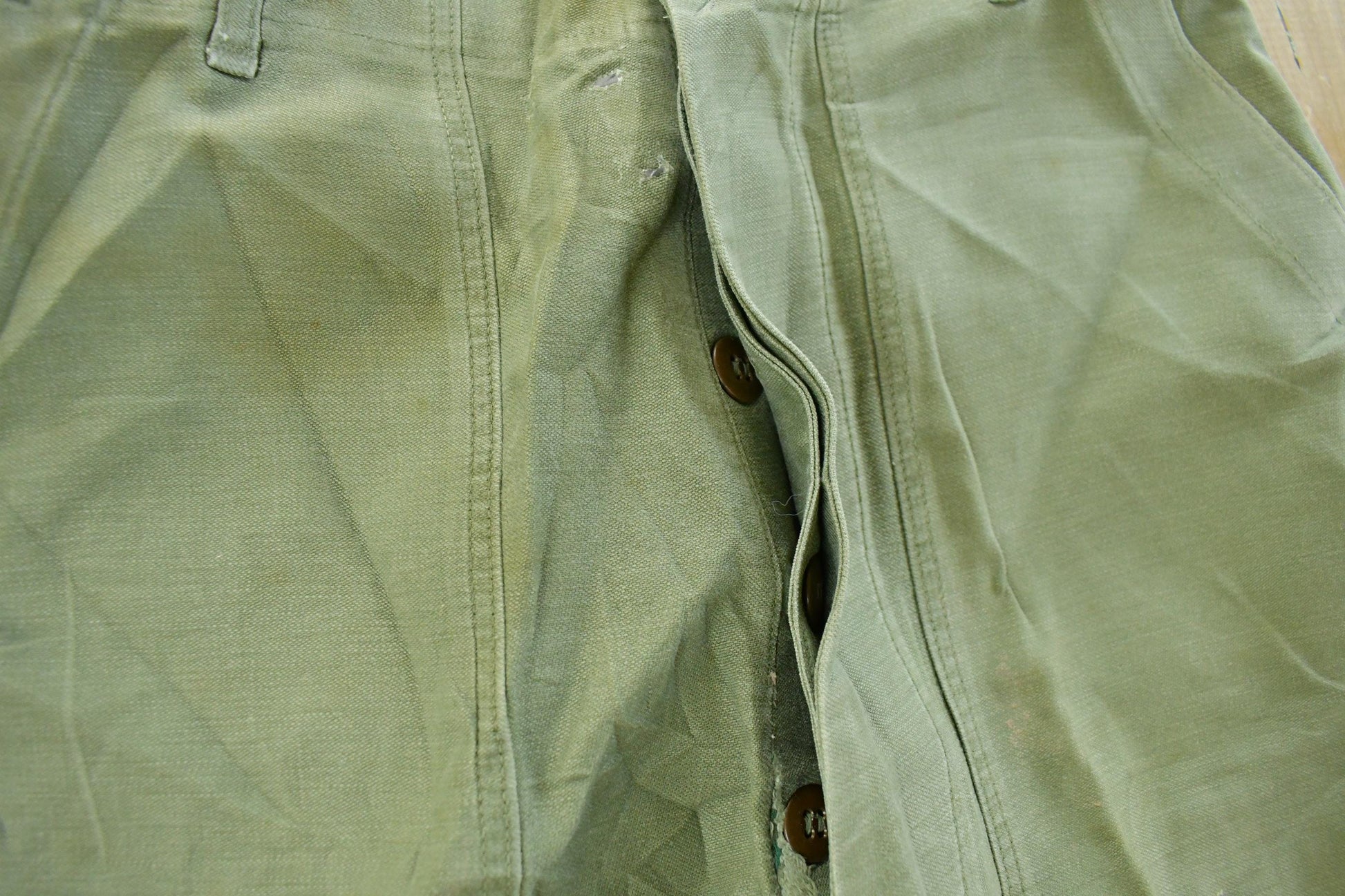 Vintage 1970s Military OG-107 Starched Sateen Fatigue Pants Men's 30 x 32 from propervintagecanada