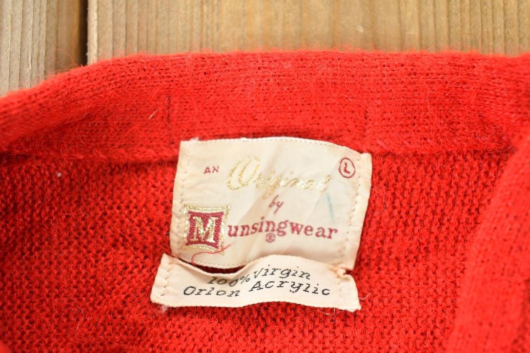 Vintage 1970s Munsingwear Knit Perfect Mild Distress Cardigan Sweater Women's S from propervintagecanada