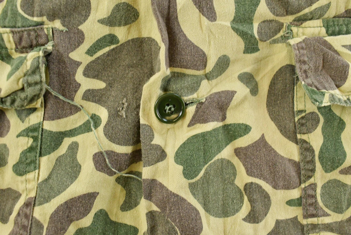 Vintage 1970s Nesco Duck Camo Button Up Shirt Men's Medium from propervintagecanada