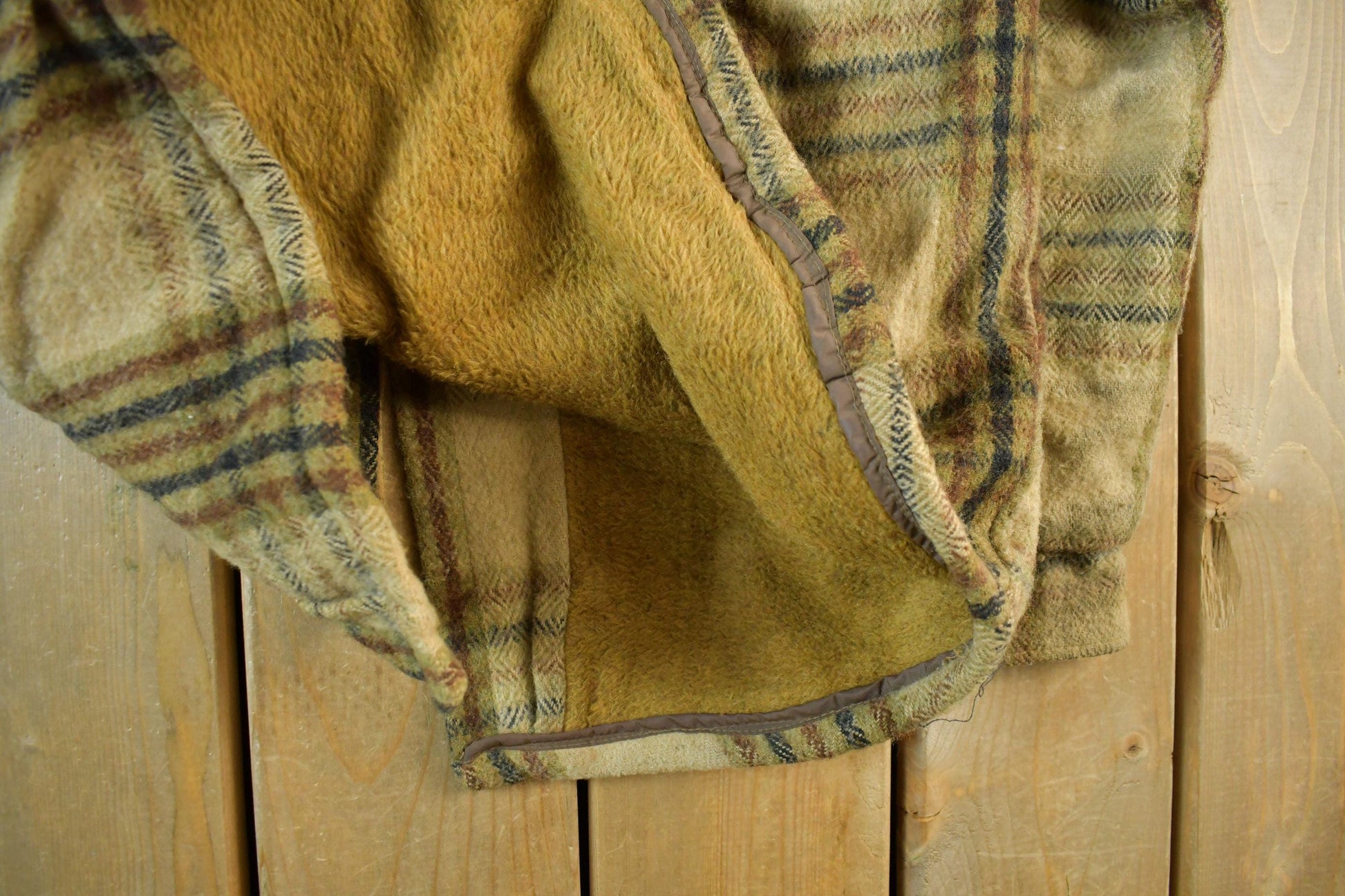 Vintage 1970s Oakbrook Sears Roebuck Wool Flannel Button Up Shirt Jacket Men's Small from propervintagecanada