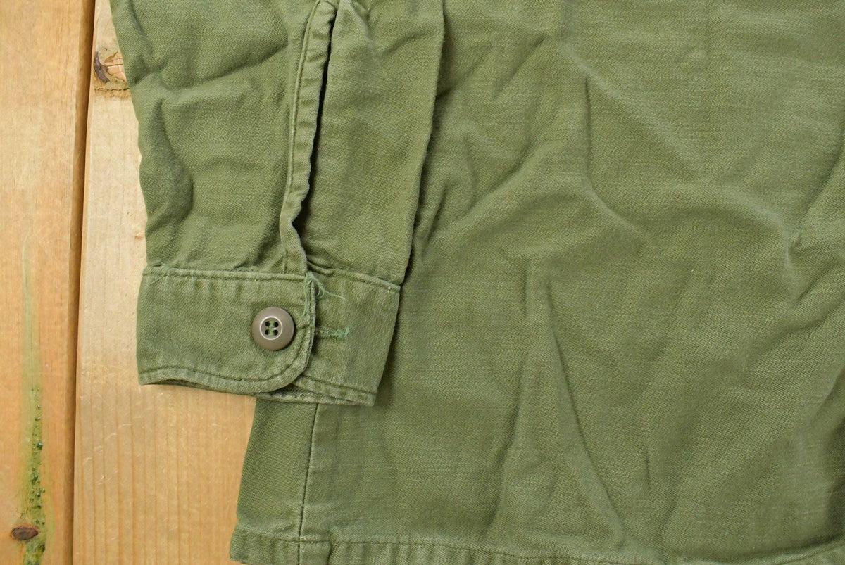Vintage 1970s OG-107 Military Sateen Shirt Men's Medium from propervintagecanada