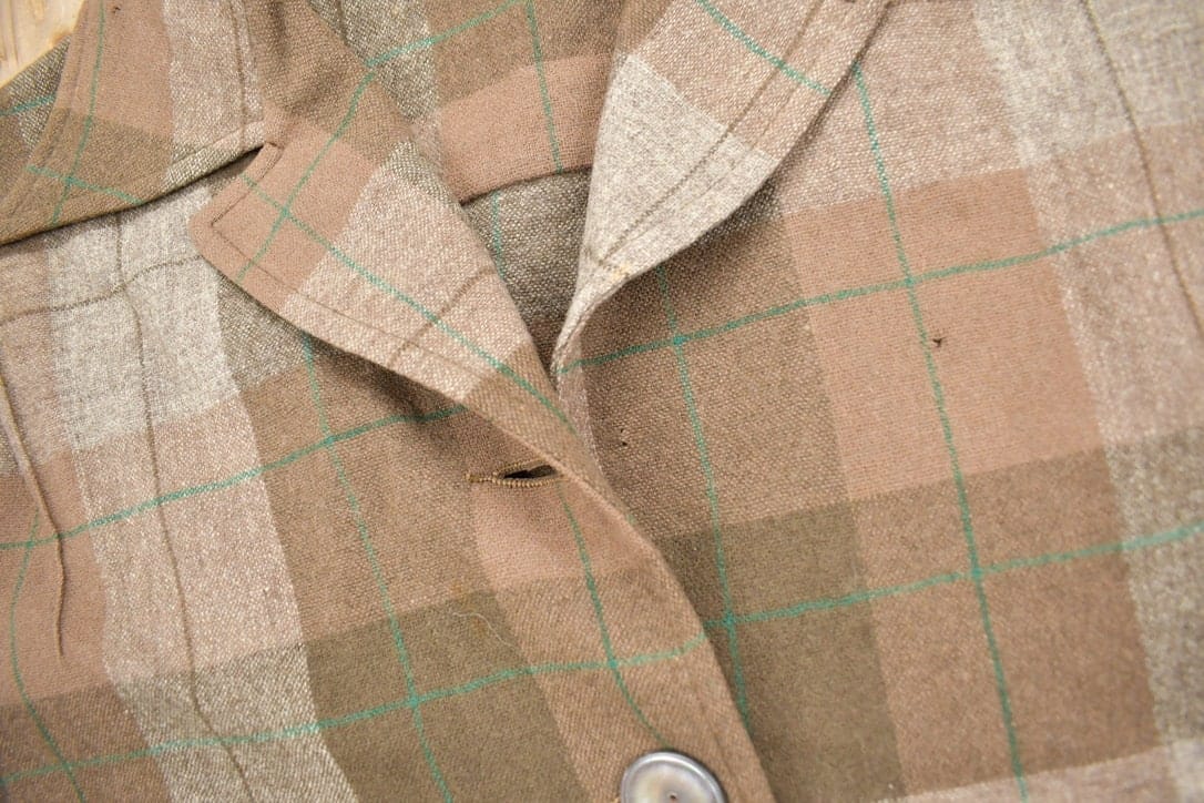 Vintage 1970s Pendleton Plaid Button Up Blazer Shirt / 100% Virgin Wool / Outdoorsman / True Vintage / Casual Wear / Made In USA / Flannel from propervintagecanada
