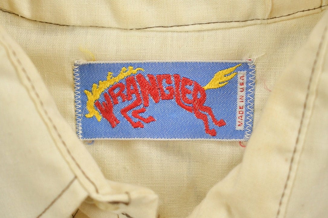 Vintage 1970s Quilted Wrangler Snap Button Shirt Men's Large from propervintagecanada