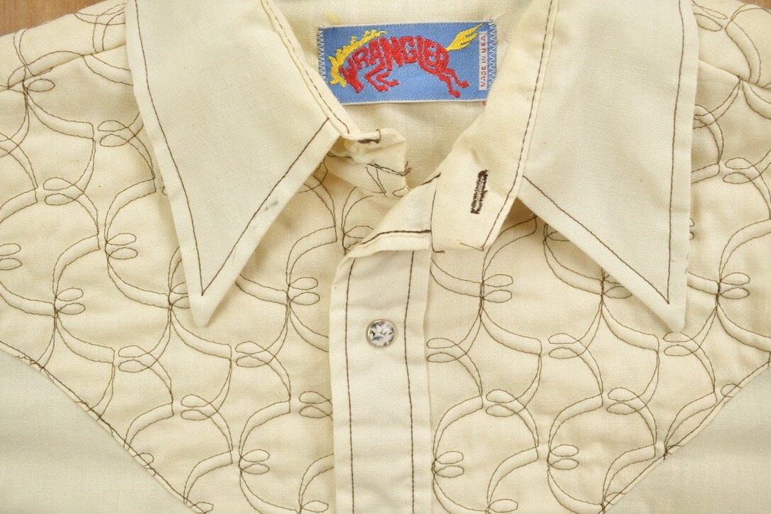 Vintage 1970s Quilted Wrangler Snap Button Shirt Men's Large from propervintagecanada