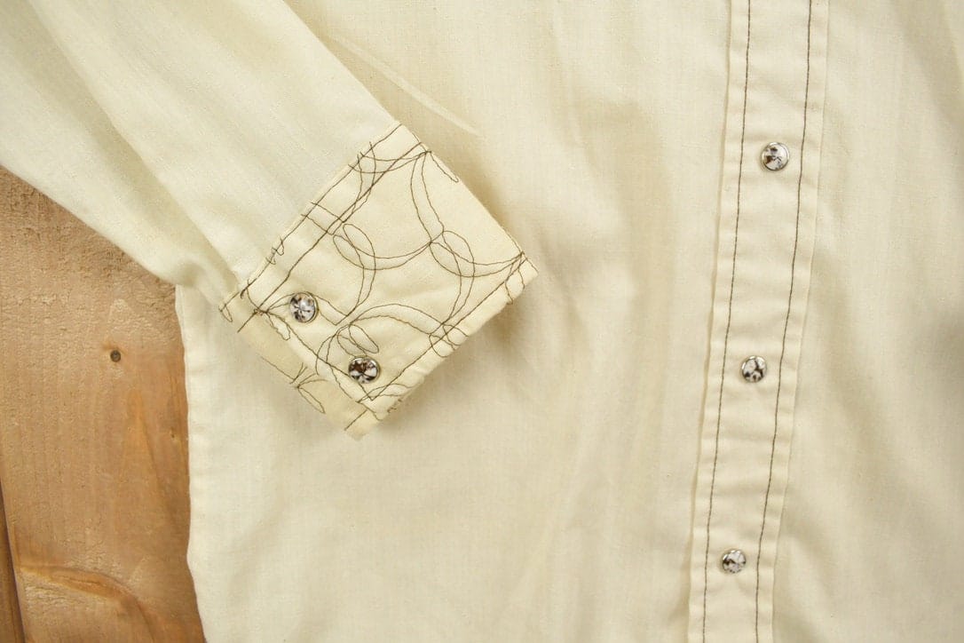 Vintage 1970s Quilted Wrangler Snap Button Shirt Men's Large from propervintagecanada