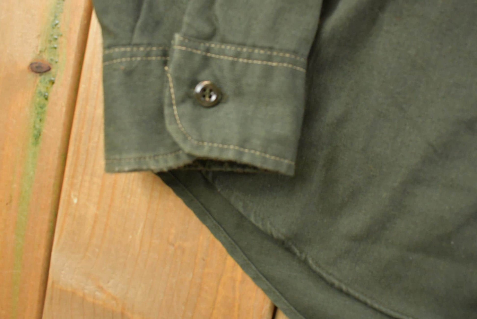 Vintage 1970s Rugged Work N Leisure Workwear Button Up Shirt Men's L from propervintagecanada