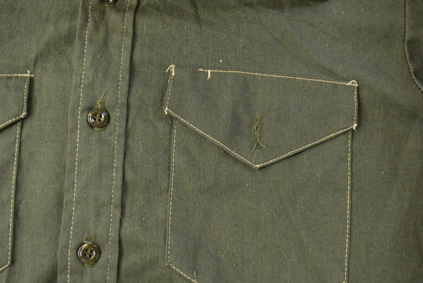 Vintage 1970s Rugged Work N Leisure Workwear Button Up Shirt Men's L from propervintagecanada