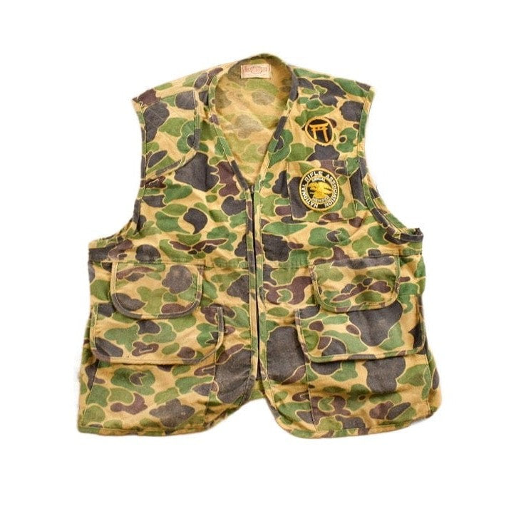 Vintage 1970s Saf T Bak Camo Hunting Vest Men's Medium from propervintagecanada