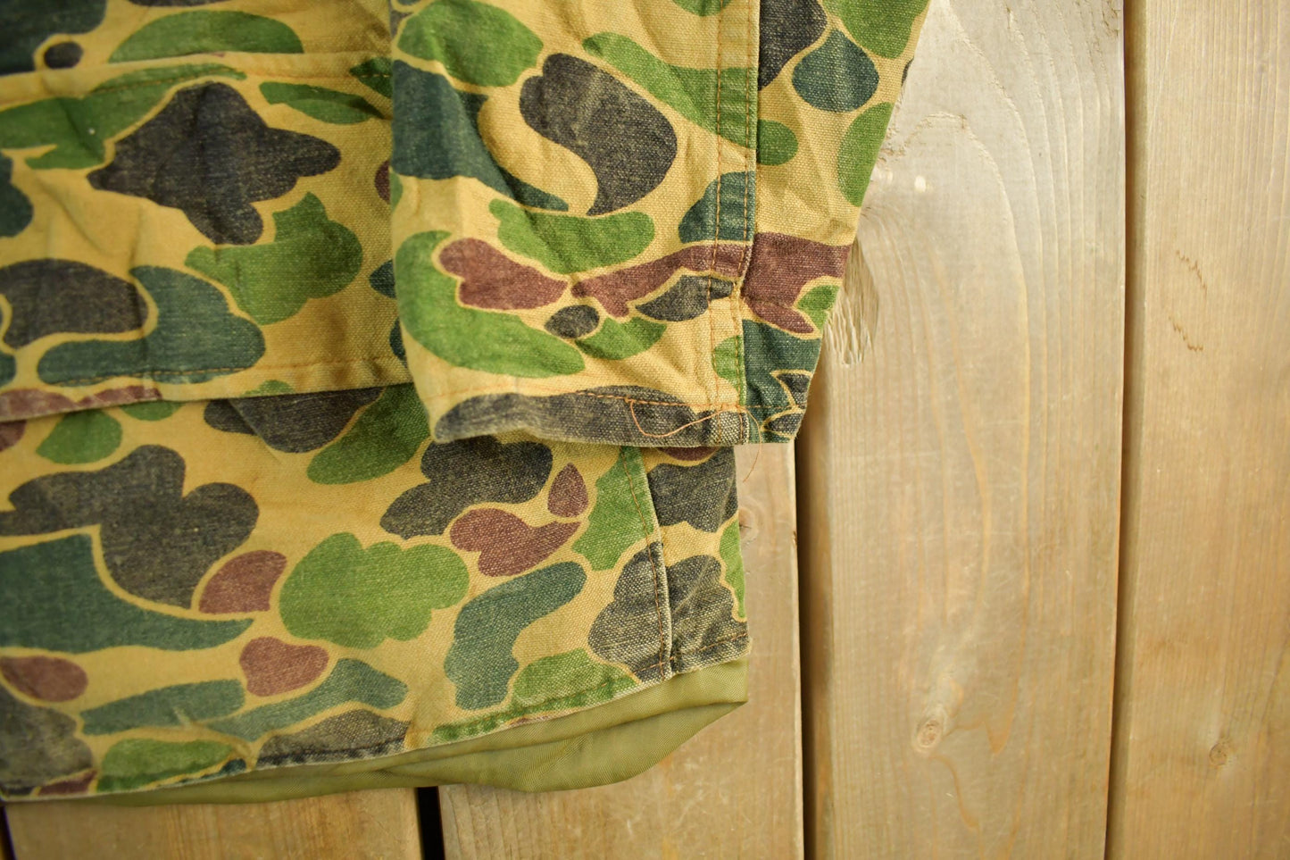 Vintage 1970s Saf T Bak Hunting Jacket Men's Large from propervintagecanada