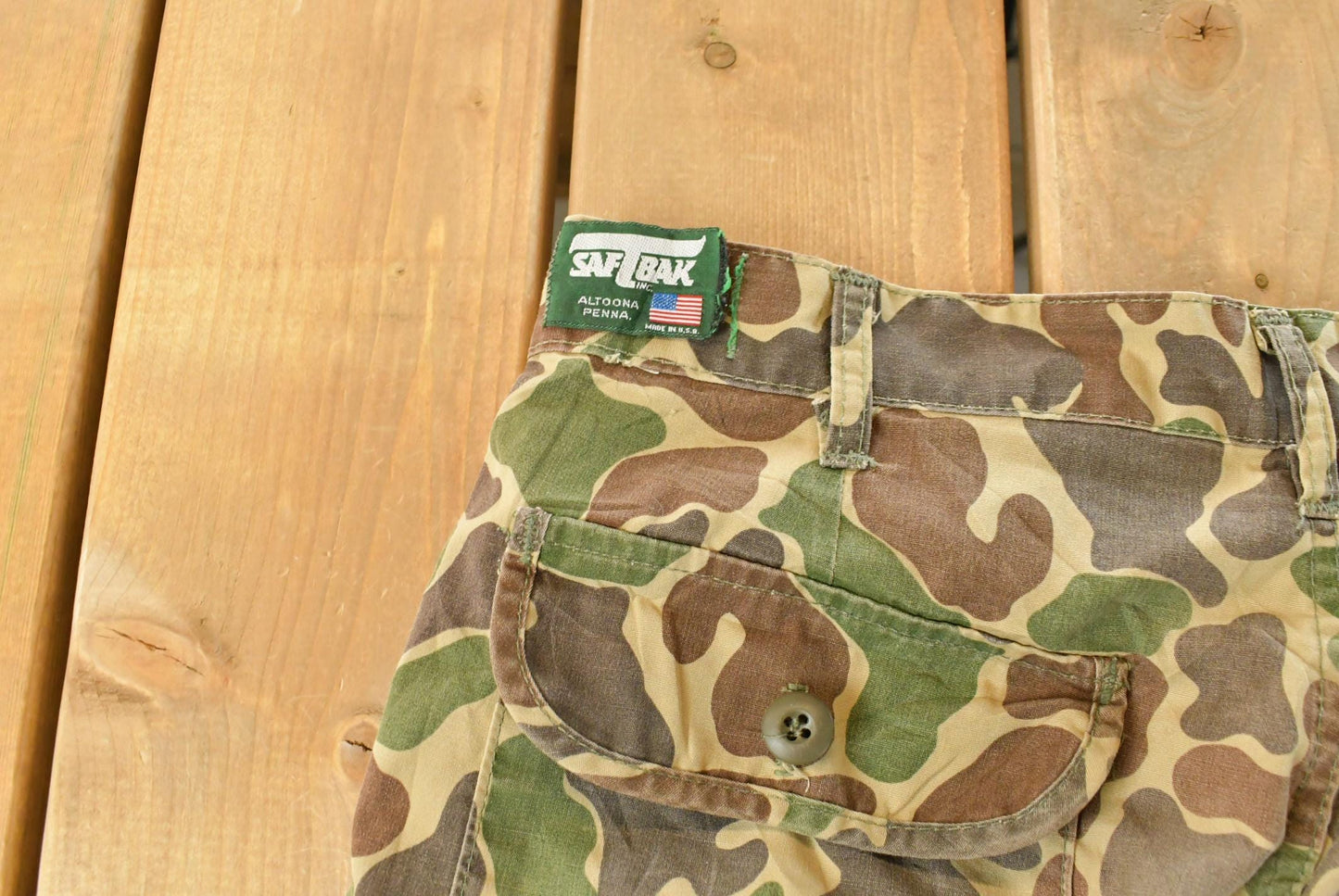 Vintage 1970s Saftbak Duck Camo Hunting Brush Pants Men's 36 x 28 from propervintagecanada