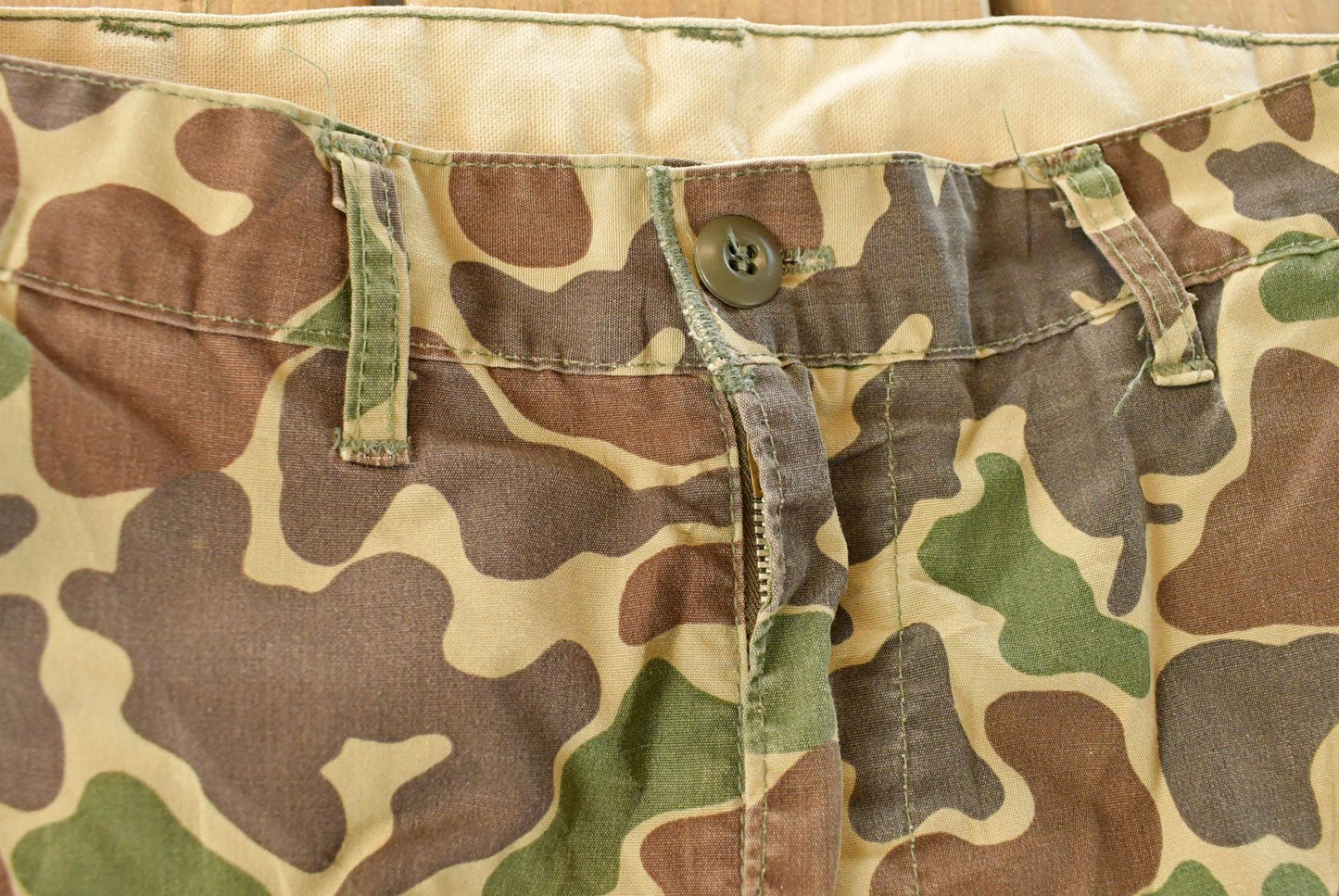 Vintage 1970s Saftbak Duck Camo Hunting Brush Pants Men's 36 x 28 from propervintagecanada