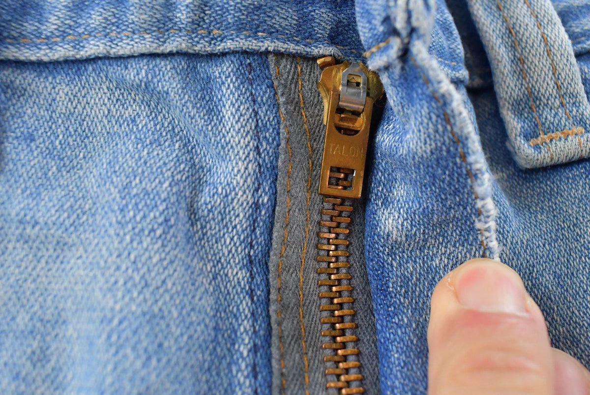 Vintage 1970s Sedgefield Distressed Flare Denim Blue Jeans 30 x 28.5 from propervintagecanada