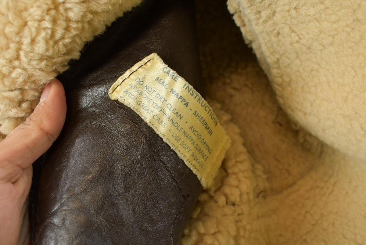 Vintage 1970s Sheepskin Shearling Leather Fur Jacket Men's L from propervintagecanada