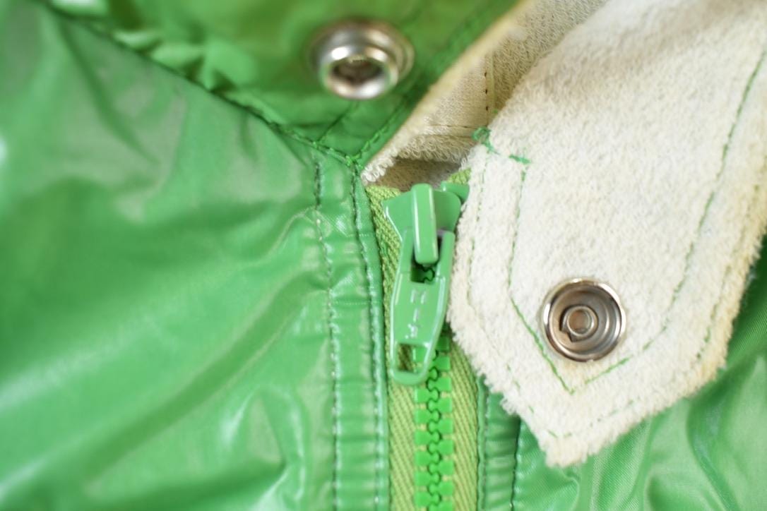 Vintage 1970s Silton Para Cloth Weather Wear Windbreaker Jacket Full Zip Jacket Men's Small from propervintagecanada