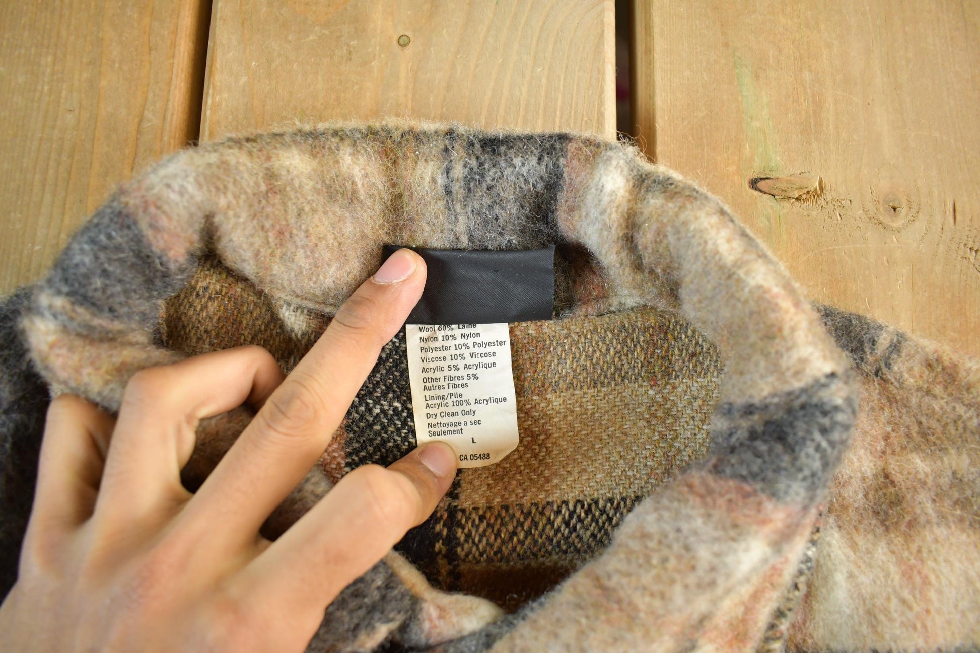 Vintage 1970s Snowwear Wool Flannel Shirt Jacket Men's M-L from propervintagecanada