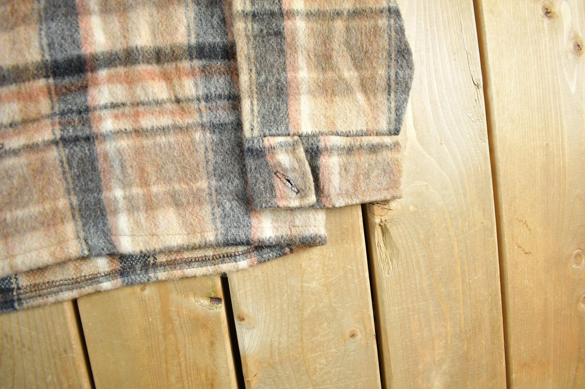 Vintage 1970s Snowwear Wool Flannel Shirt Jacket Men's M-L from propervintagecanada