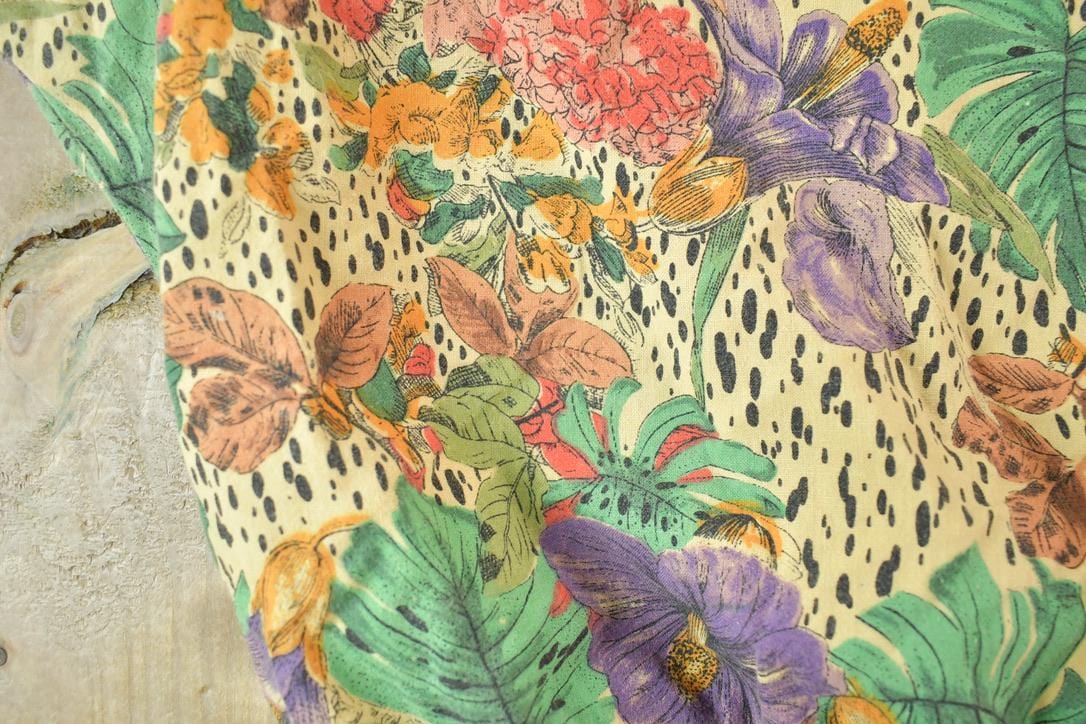 Vintage 1970s Spanner Imports Floral Print Womens Souvenir Single Stitch Graphic Print T-Shirt Made In USA