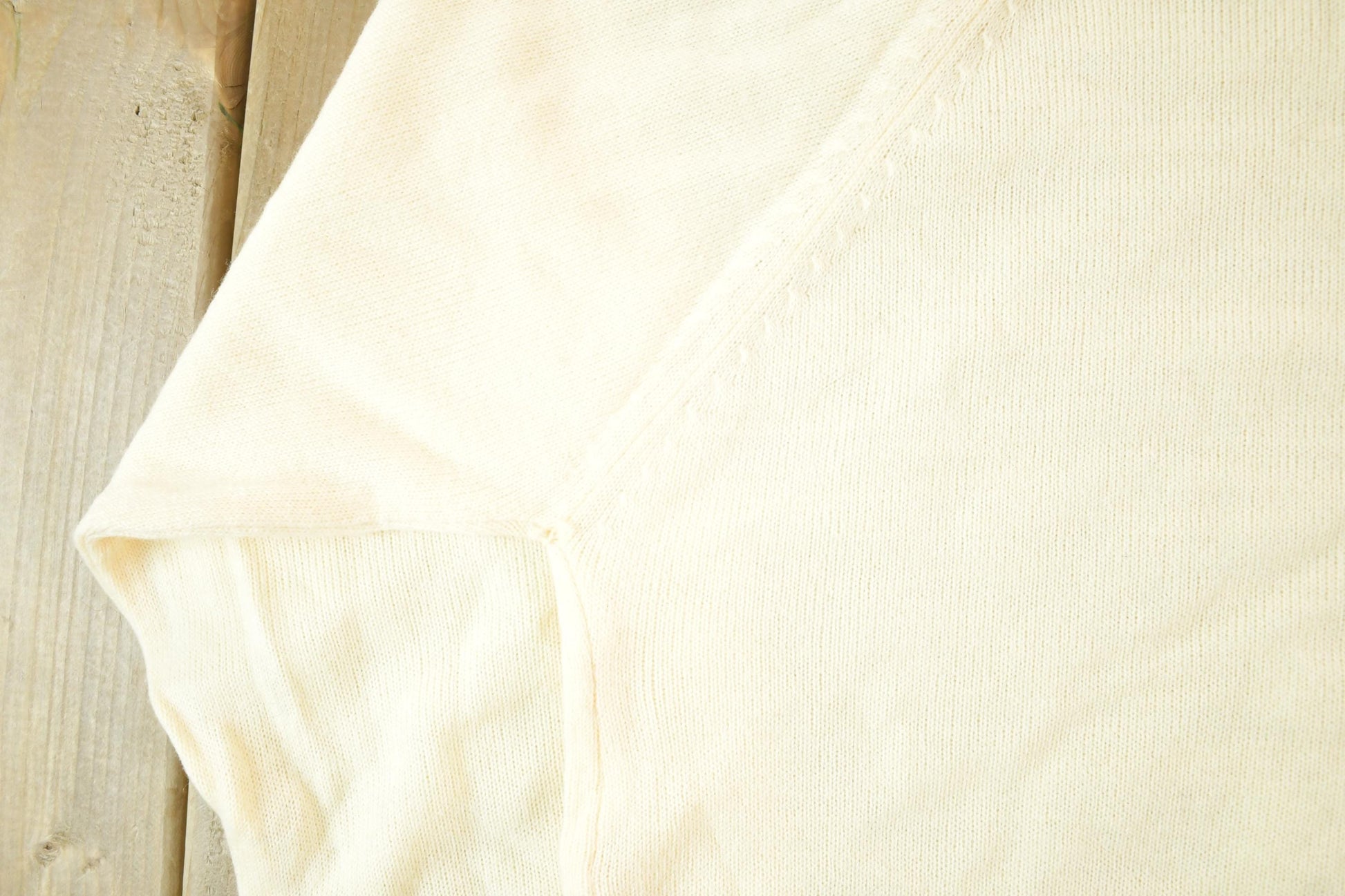 Vintage 1970s Tarval Quarter Button Sweatshirt Mens L from propervintagecanada