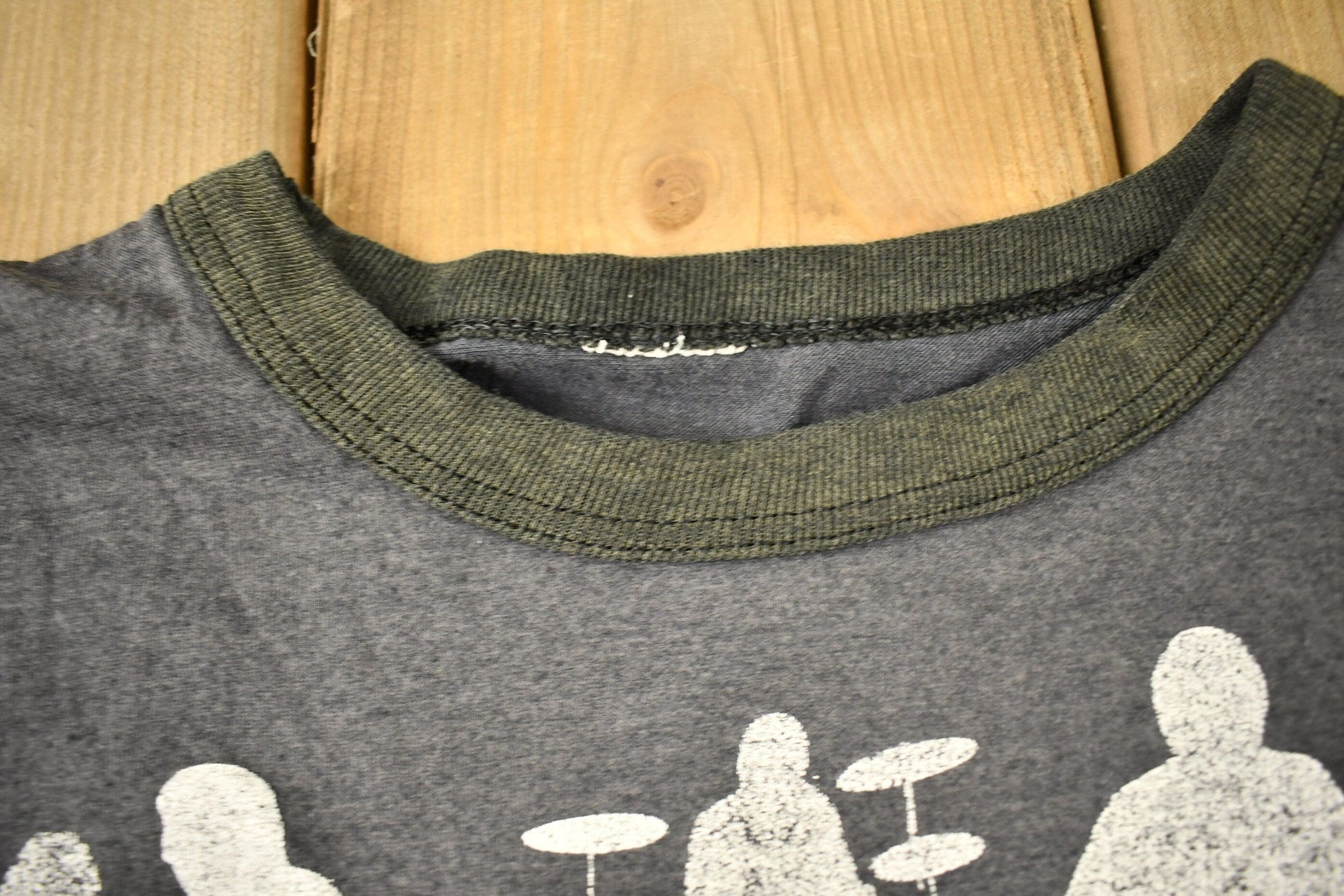 Vintage 1970s The Beatles Beatlemania Ringer T-shirt from propervintagecanada