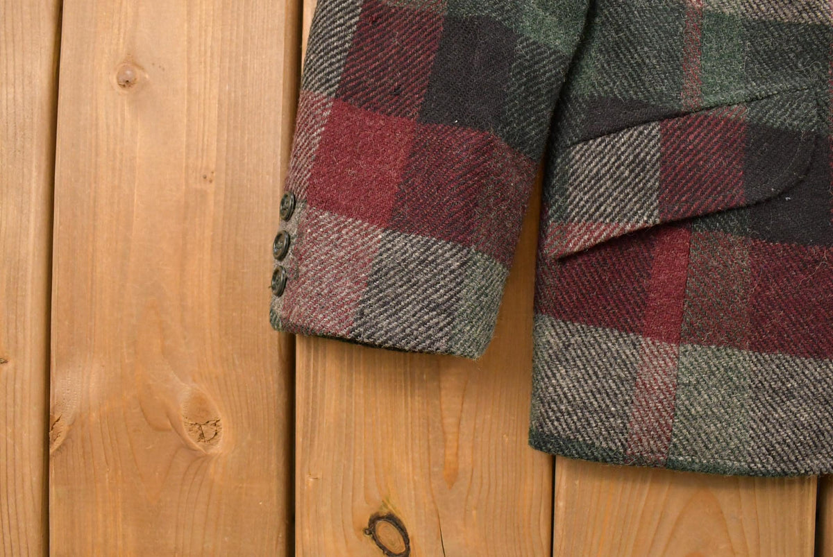 Vintage 1970s The Villager Wool Plaid Button Blazer Jacket Women's M from propervintagecanada