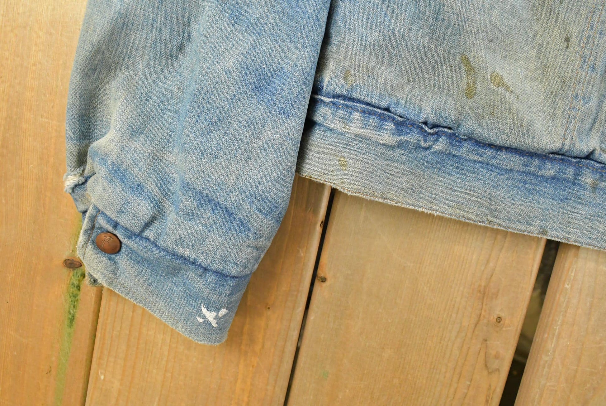 Vintage 1970s Thrashed Wrangler Sherpa Lined Denim Jean Jacket Men's 44 / Vintage Denim / 70s Western Wear / Distressed / True Vintage from propervintagecanada