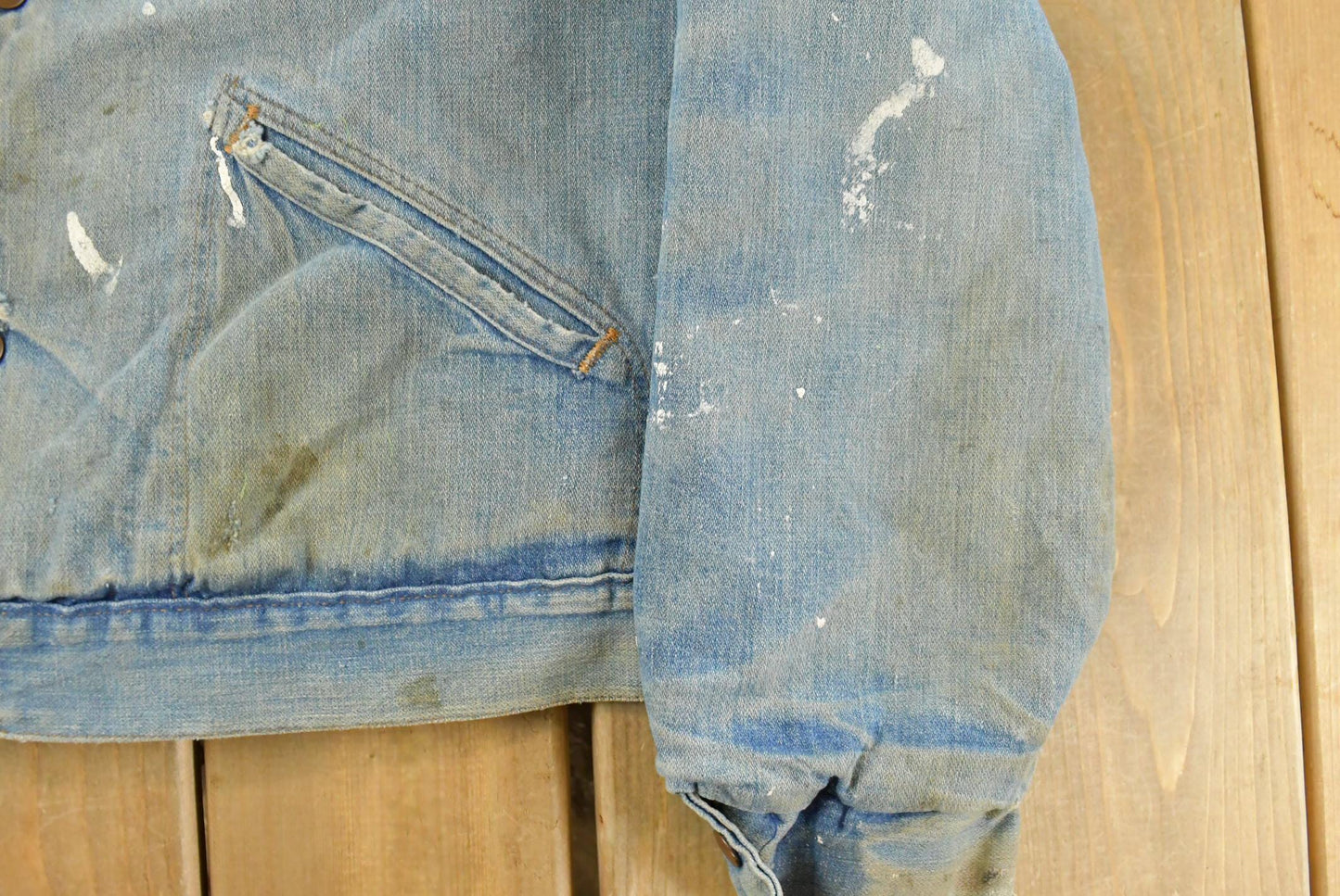 Vintage 1970s Thrashed Wrangler Sherpa Lined Denim Jean Jacket Men's 44 / Vintage Denim / 70s Western Wear / Distressed / True Vintage from propervintagecanada