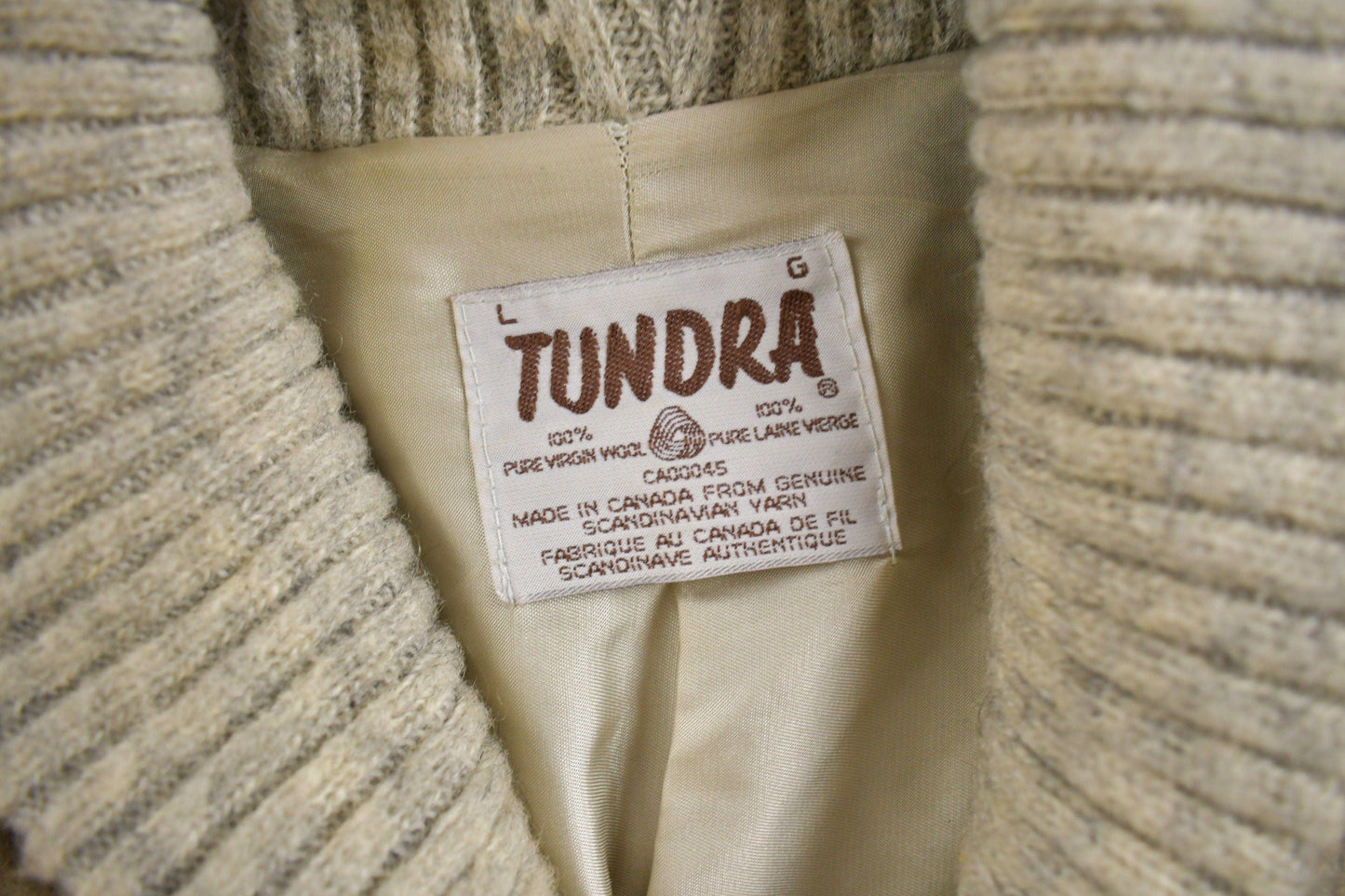 Vintage 1970s Tundra 100% Wool Knit Shawl Collar Jacket Men's Large from propervintagecanada