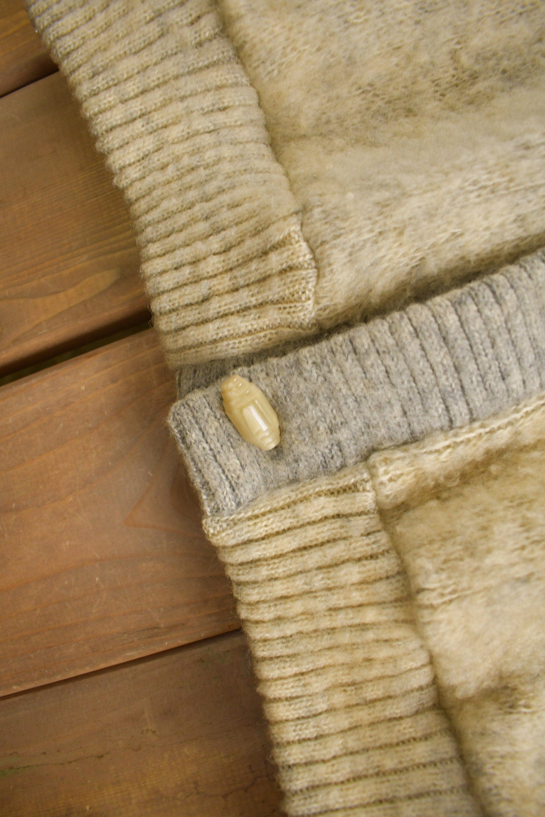 Vintage 1970s Tundra 100% Wool Knit Shawl Collar Jacket Men's Large from propervintagecanada