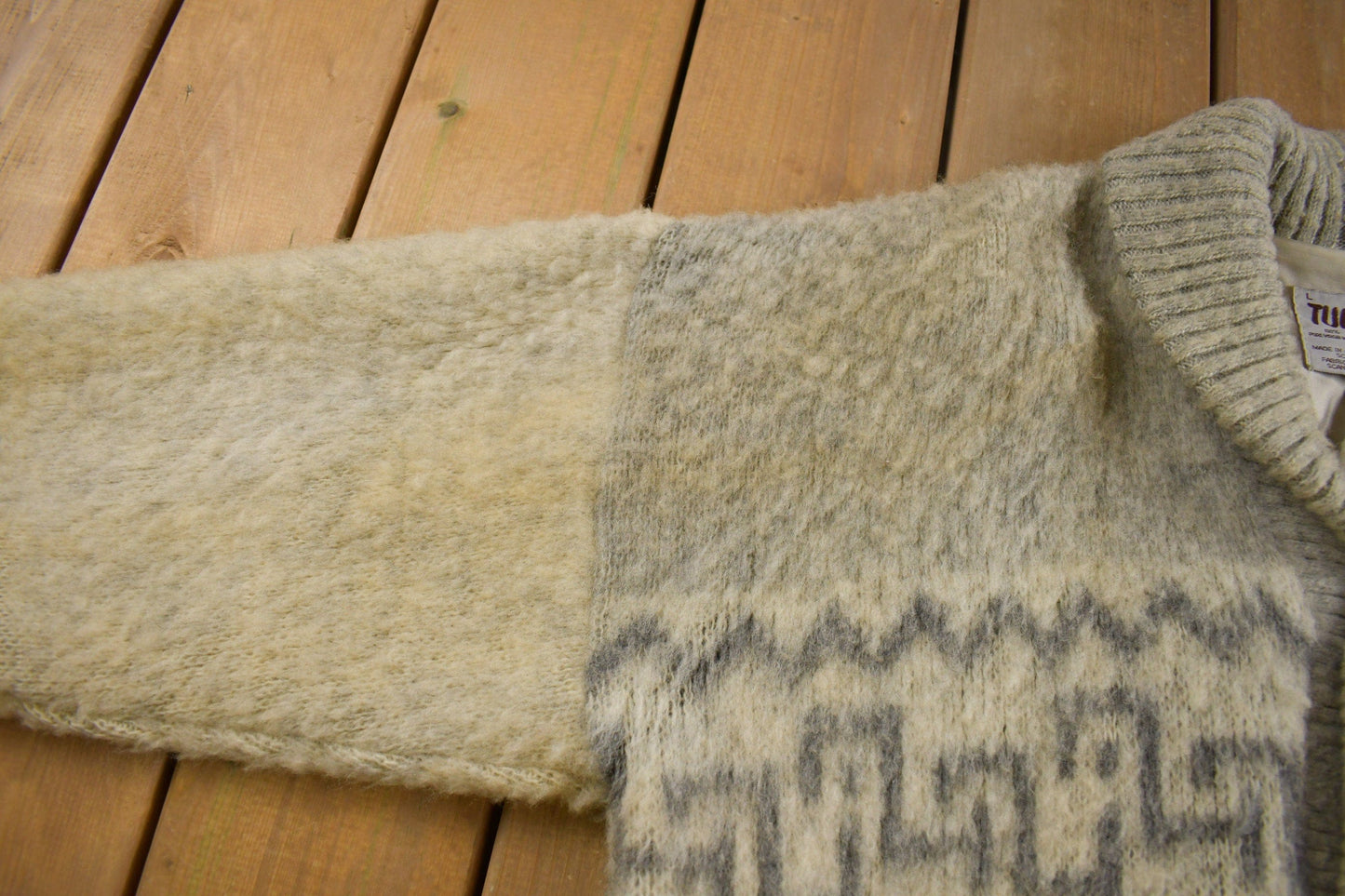 Vintage 1970s Tundra 100% Wool Knit Shawl Collar Jacket Men's Large from propervintagecanada