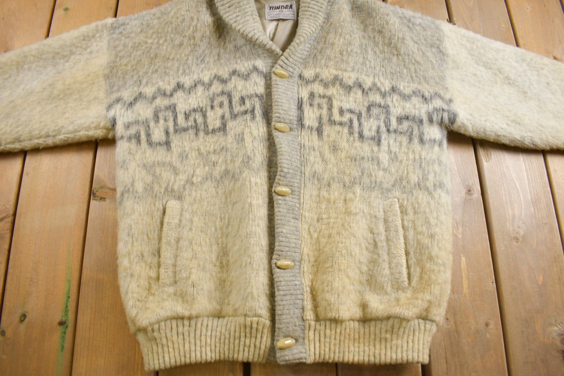 Vintage 1970s Tundra 100% Wool Knit Shawl Collar Jacket Men's Large from propervintagecanada