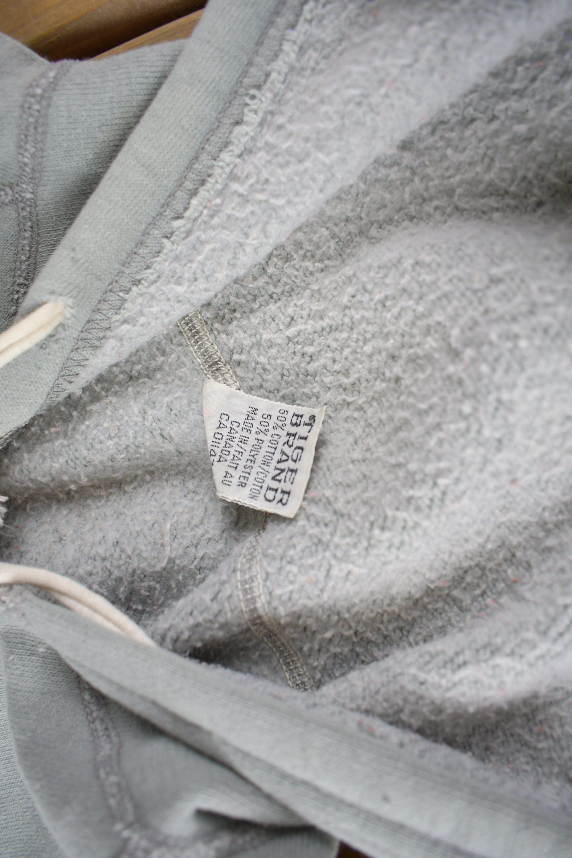 Vintage 1970s University of Toronto Collegiate Zip Up Hoodie Men's XS from propervintagecanada