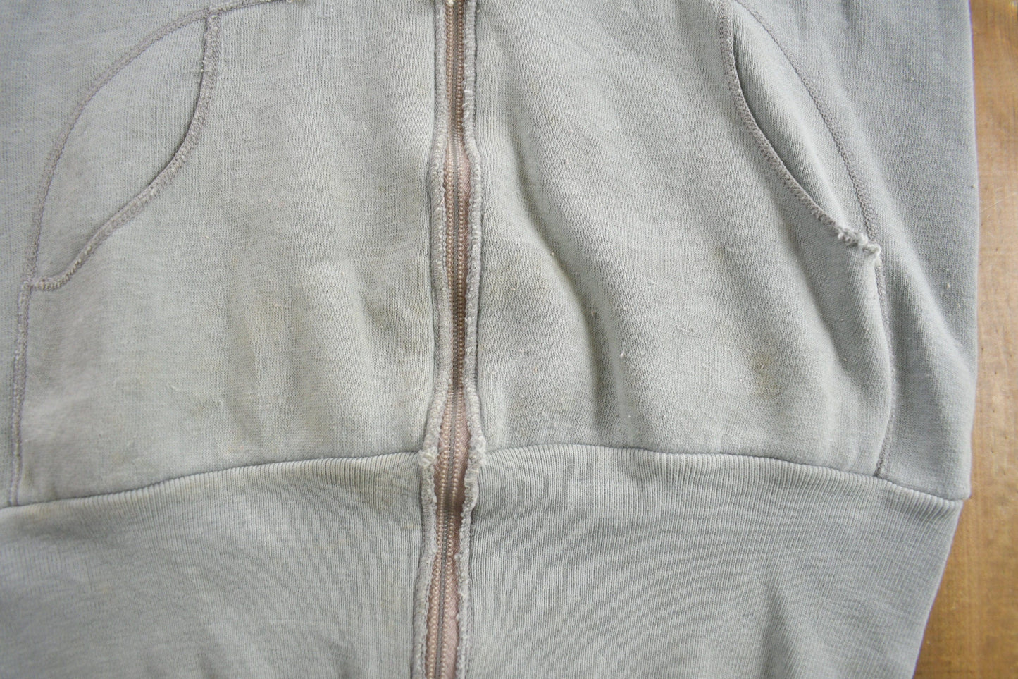 Vintage 1970s University of Toronto Collegiate Zip Up Hoodie Men's XS from propervintagecanada