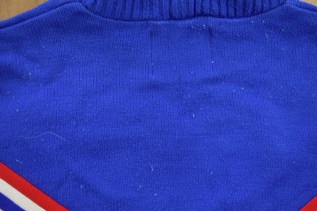 Vintage 1970s Vets Cheerleading Abstract Knitted Crewneck Sweater Men's Small from propervintagecanada