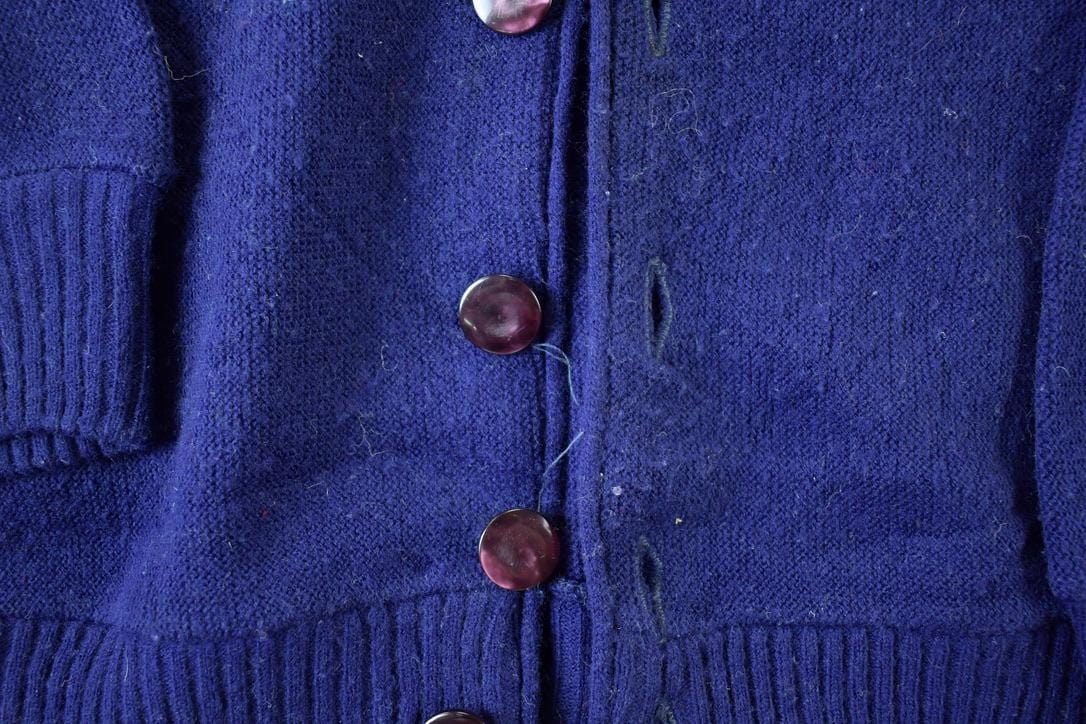 Vintage 1970s Warren Knit Perfect Mild Distress Cardigan Sweater Men's S from propervintagecanada