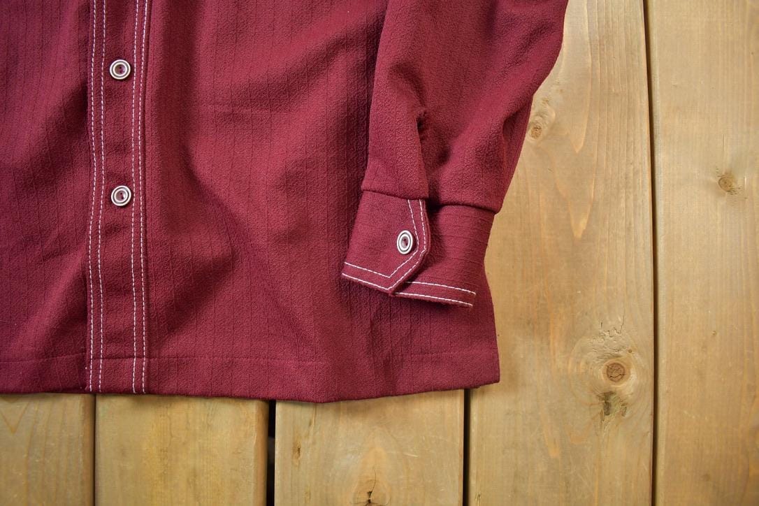 Vintage 1970s Western Style Pointed Collar Button Up Light Jacket Men's Medium from propervintagecanada