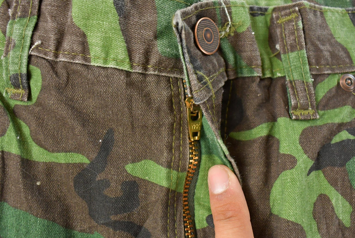 Vintage 1970s Woodland Camouflage Hunting Pants Men's 34 x 28.5 from propervintagecanada